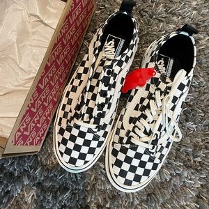 NWT Vans SENTRY OLD SKOOL WC Checkerboard